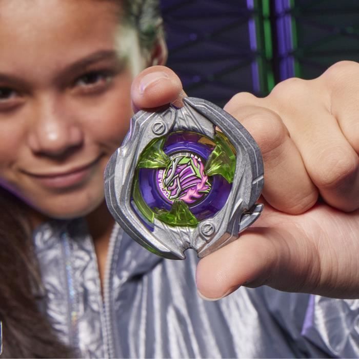 Beyblade X, Pack de lanceur Victory avec toupie a rotation droite de type attaque, toupies de combat, des 8 ans
