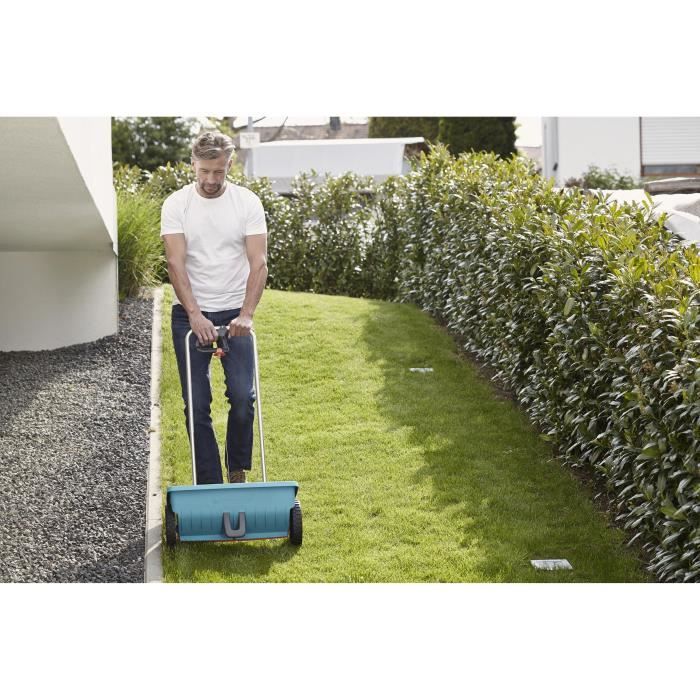 GARDENA Epandeur a engrais L sur roues – Capacité 12,5 L – Surface 400m˛ max – Largeur d'épandage 0.45m (432-20)