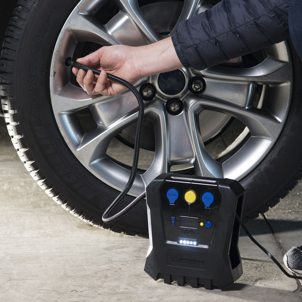 Compresseur programmable 12V de 0.05 bars a 7 bars - MICHELIN - Programmable - voiture, moto, vélo, ballons, matelas pneumatiques