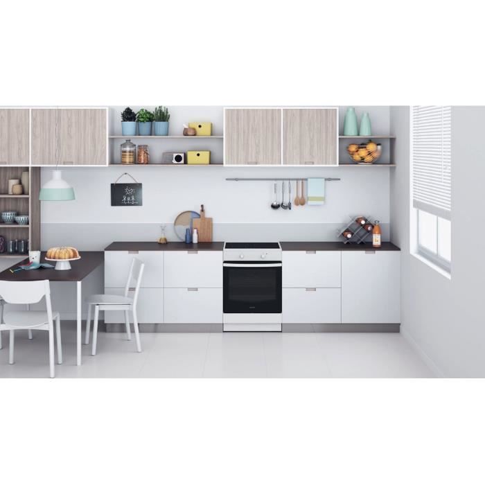 Cuisiniere a induction - INDESIT - IS67IQ5KCW/E - 3 foyers - 2600 W - 60 cm - Blanc
