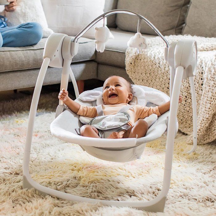 INGENUITY Transat pour bébé Balancelle électrique pliable - Petit Mouton - Arche et jouets amovible, cadeau bébé