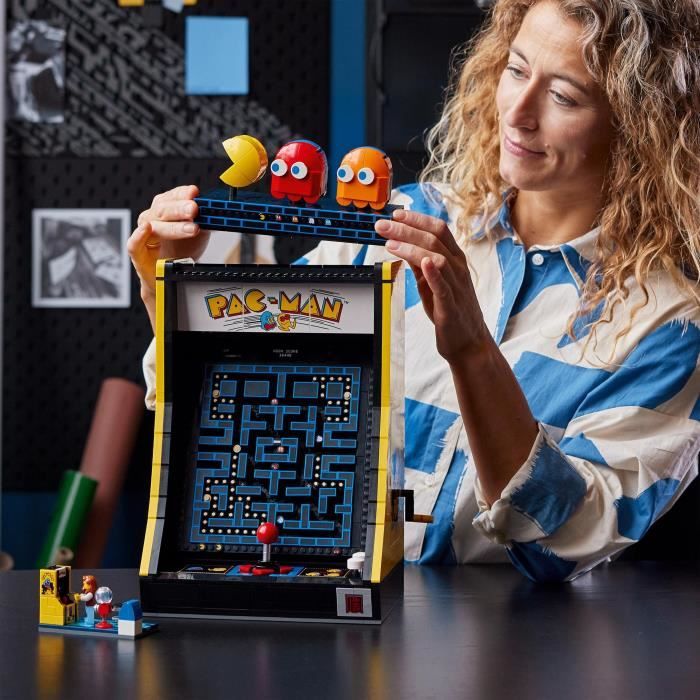 LEGO 10323 Exclu Cdiscount Icons Jeu d'Arcade PAC-MAN, Maquette pour Adultes a Construire, Machine de Jeu avec des Personnages