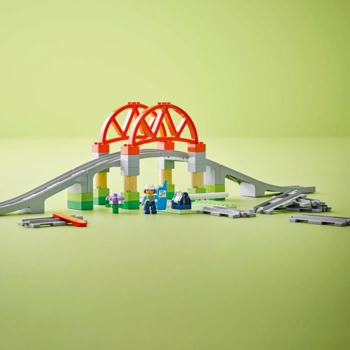 LEGO DUPLO Ma ville 10426 Set d'extension : Les rails et le pont du train - Jouets d'Èveil