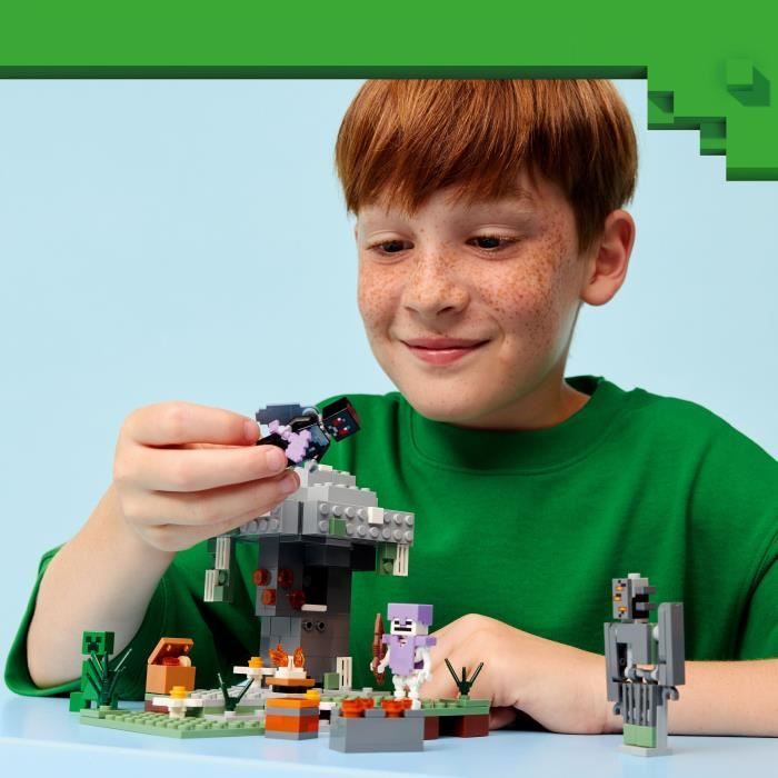 LEGO Minecraft 21586 Le Jardin Pâle - Jeu de Construction pour Garçon ou Fille des 7 ans