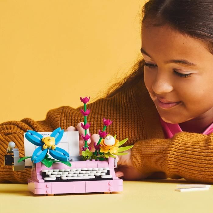 LEGO Creator 31169 3-en-1 La machine a écrire avec des fleurs - Jeu pour enfant des 8 ans