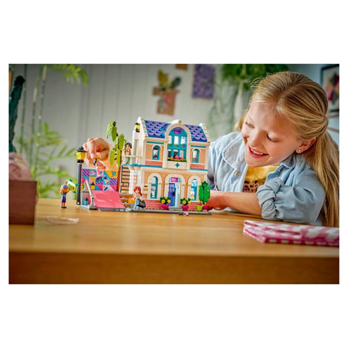 LEGO Friends 42687 La Maison de Famille de Liann - Jouet de Construction 7 ans - Cadeau