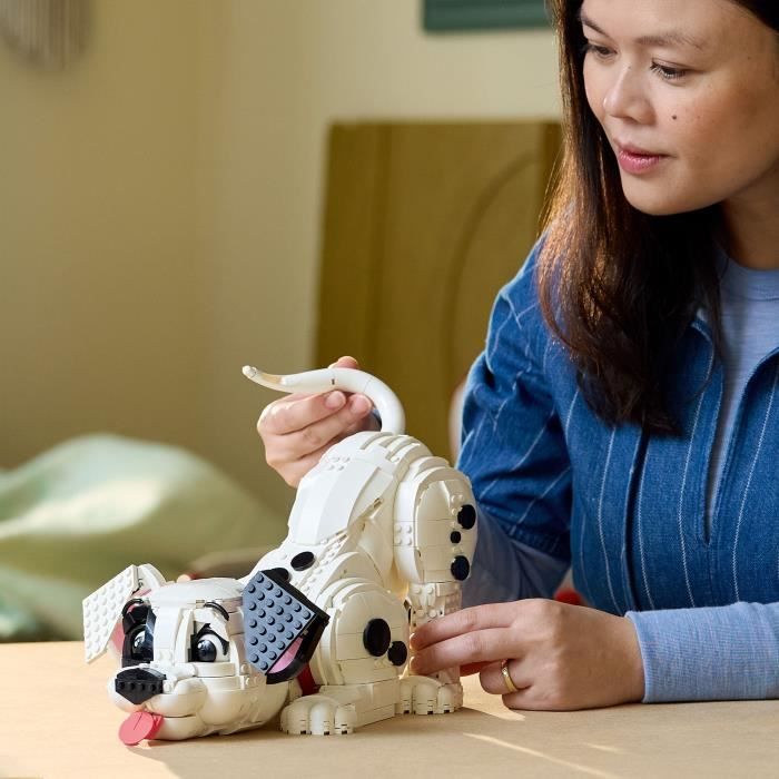 LEGO | Disney 43269 Le Chiot des 101 Dalmatiens - Set de Construction Adulte avec Chien