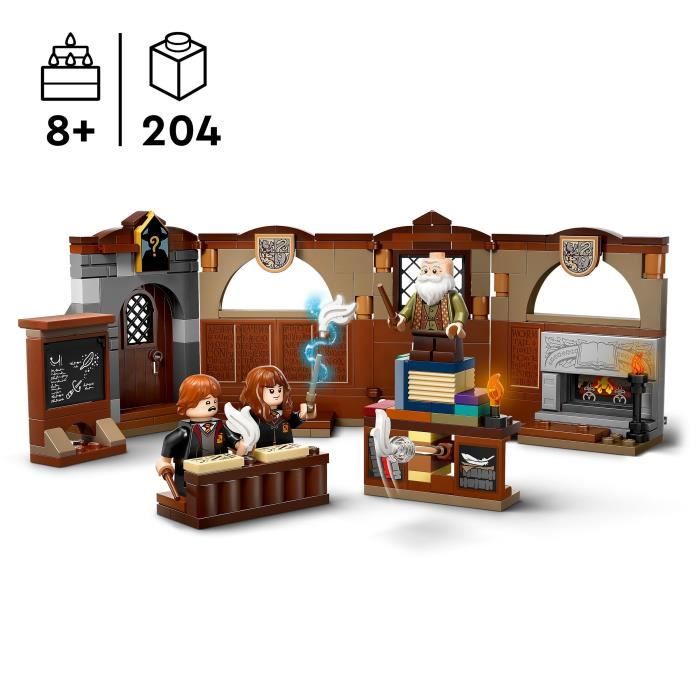 LEGO Harry Potter 76442 Le château de Poudlard : le cours de sortileges - Jouet collector