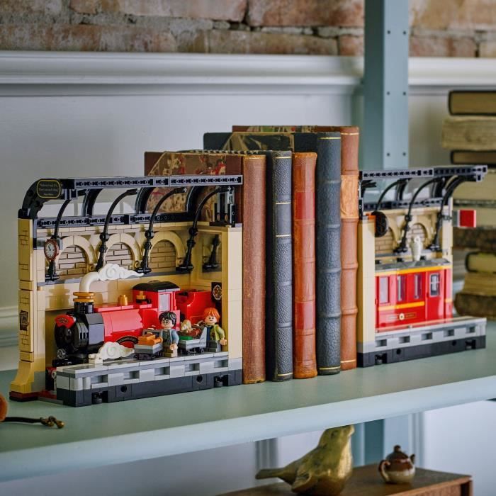 LEGO Harry Potter 76450 Book Nook : le Poudlard Express - Jeu pour Garçon des 10 Ans