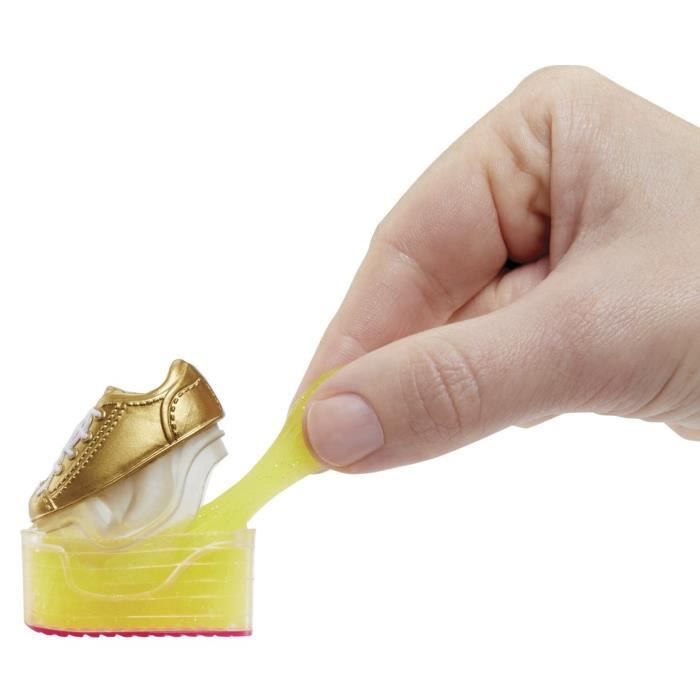 Rainbow High Poupée Mannequin avec Kit de Slime et Animal de Compagnie - Sunny (Jaune) - Poupée Pailletée 28 cm avec Kit de Slime