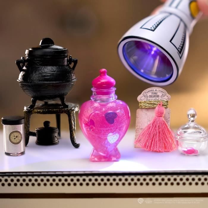 MGA Miniverse - Harry Potter - Jeu Créatif - Potions emblématiques - Loisirs créatif et décoratif en résine - Non Comestible - 8 ans