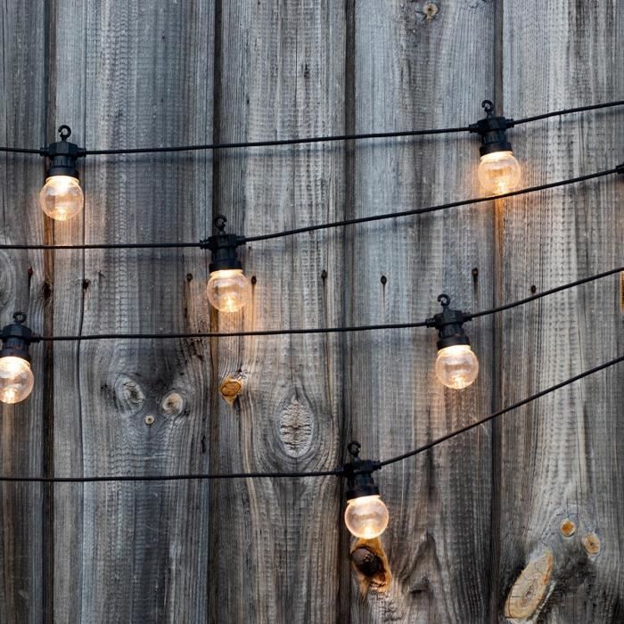 Guirlande lumineuse extÈrieure connectable Party Clear - LUMI JARDIN - 20 globes guinguette LED - Blanc chaud