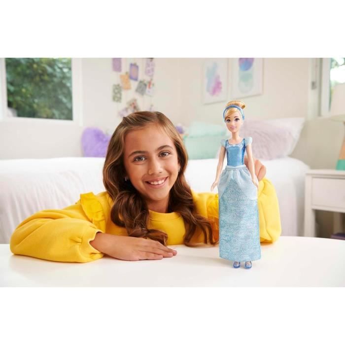Cendrillon Poupée 29 cm, Mattel Poupée Disney Princesses habillage et accessoires HLW06