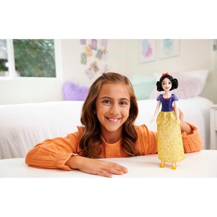 Blanche-Neige Poupée 29 cm, Mattel Poupée Disney Princesses habillage, accessoires HLW08