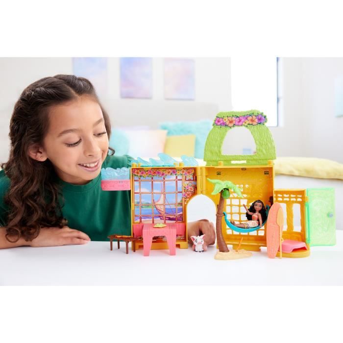 Disney Vaiana Histoires a empiler Coffret de maison de poupée avec une petite poupée Vaiana, 1 ami animal et 9 accessoires - MATTEL