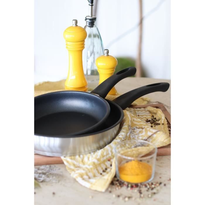 Poele - MENASTYL - 6020247 - En acier inoxydable - 28 cm - Tous feux dont induction