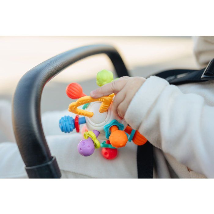 Anneau de dentition - NUBY - Twist ball - Avec hochet - Des 3 mois - Multicolore