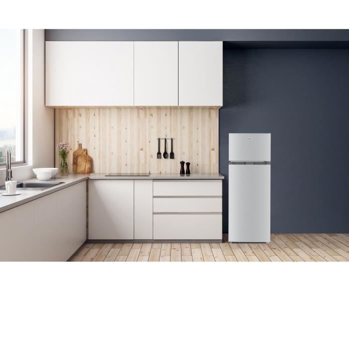 RÈfrigÈrateur congÈlateur haut OCEANIC OCEAF2D206S3 - 2 Portes - 206L - Froid statique - Silver