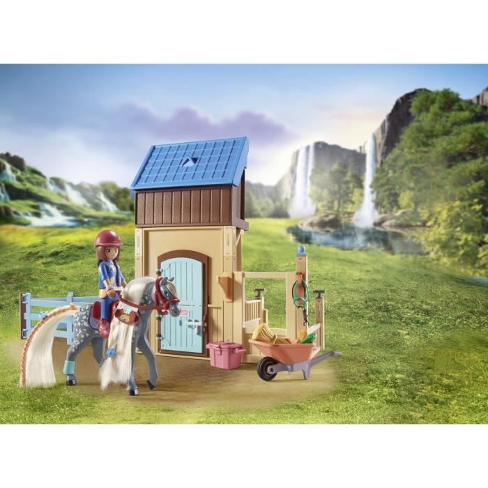 PLAYMOBIL 71353 Amelia & Whisper avec box pour chevaux, Horses of Waterfall, 117 pieces, Des 5 ans