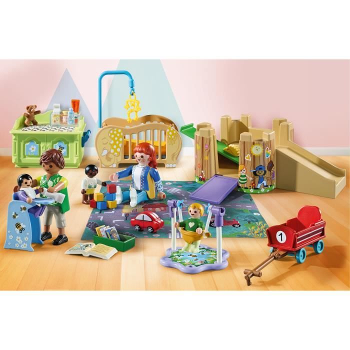 PLAYMOBIL 71649 Assistante maternelle bébé, My Life, Promo Pack, 74 pieces, Des 4 ans