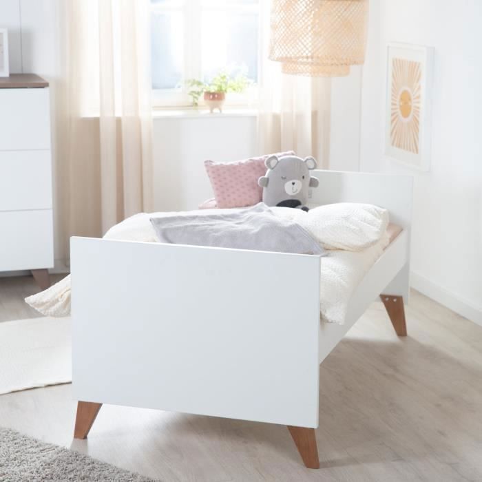 Lit bébé évolutif en lit junior - 70 x 140 cm - ROBA - OLE - Blanc / Pieds chene massif