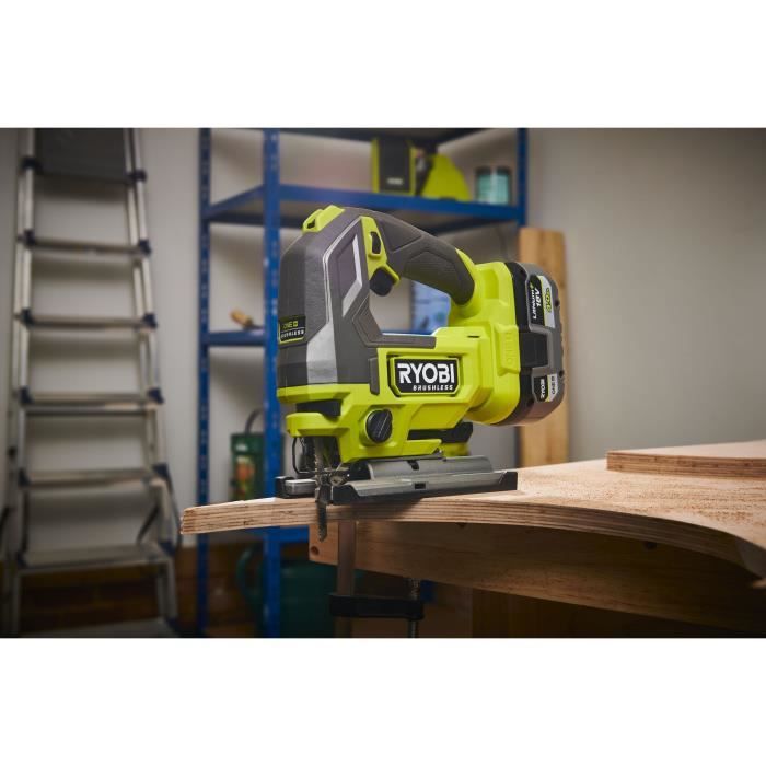 Scie sauteuse - RYOBI - Pendulaire - Brushless - 18V - 800-3 400 cp/min - 135 mm dans le bois - Course de lame 25 mm