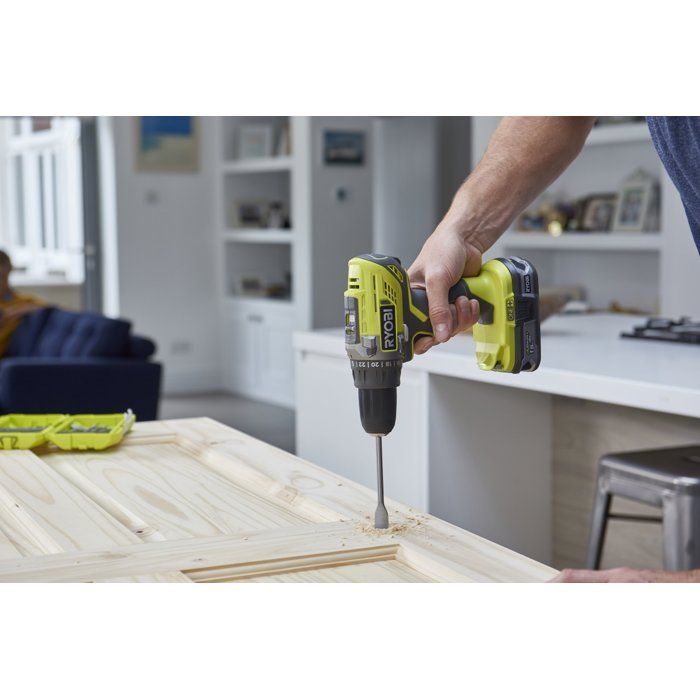 Perceuse-visseuse sans fil - RYOBI - R18DD3-215S - 18V - 2 batteries 1,5Ah + chargeur + sac de transport