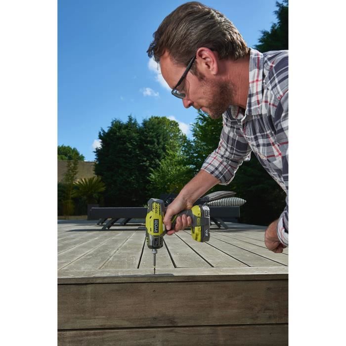 RYOBI - 1 batterie lithium+ 18V ONE+ 2,0 Ah compacte et 1 chargeur rapide 2,0 A - RC18120-120C