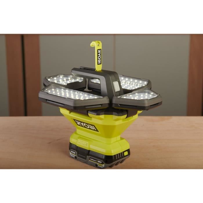 Spot LED 360° - RYOBI - 18V - 3 intensités : 3 500 / 2 000 / 1 000 / 500 Lumens - 4 panneaux lumineux