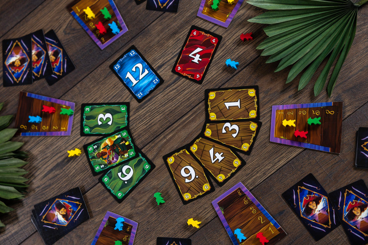 Skull Queen Jeu de cartes - SCHMIDT - 49456 - Multicolore - 2 a 6 joueurs - a partir de 8 ans