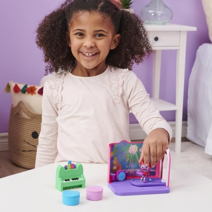 Gabby et la Maison Magique - Playset Deluxe La Salle de Musique de DJ Miaou - 1 figurine + accessoires