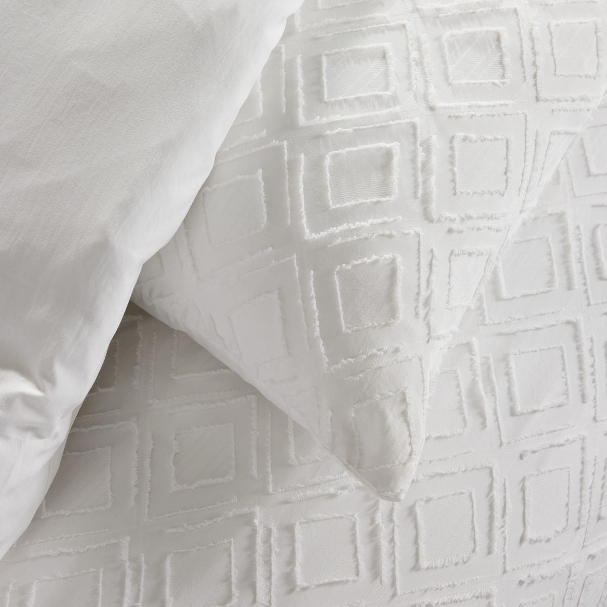 Parure de lit - TODAY - Essential - 2 personnes - 220 x 240 cm - Effet tufté losange blanc
