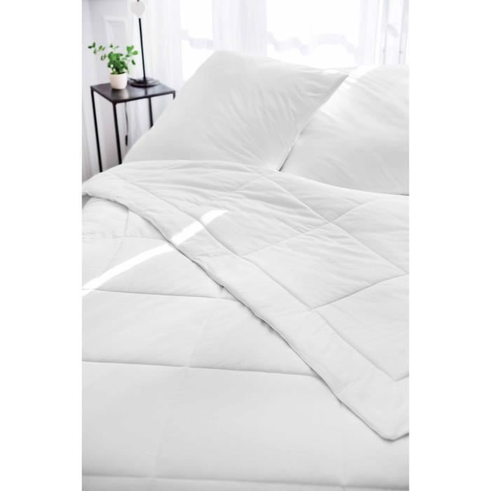 Couette - TOISON D'OR - Silkydor - 220x240cm - Coton et soie de mûrier - Chaleur tempérée