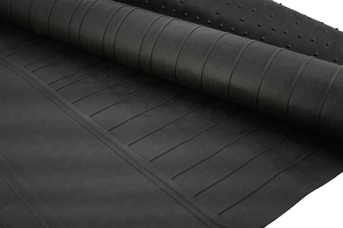 Tapis de coffre - XLCOVER - Taille L (120 x 80 cm) - PVC - Étanche, imperméable et découpable