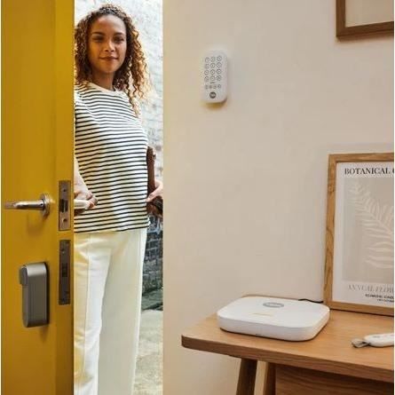 Kit alarme intelligente + Sirene extérieure - Connecté - YALE - 4 accessoires