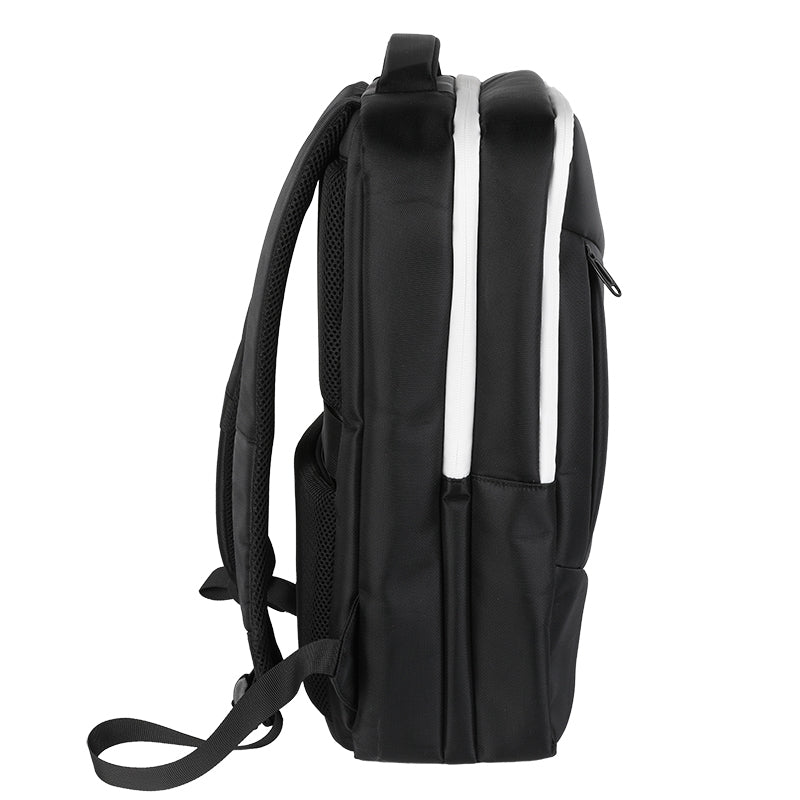 Sac a dos de transport - KONIX Mythics - Titan - Console et accessoires PS5 - Volume 16 L - Noir et blanc