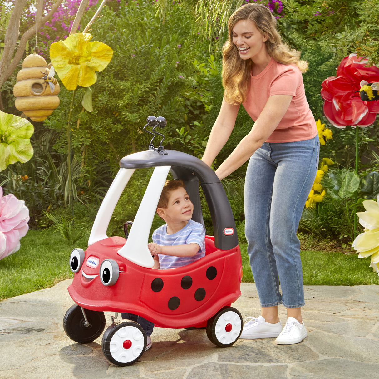 Cozy Coupe - Little Tikes - Coccinelle - Voiture enfant - Portes, Klaxon et Plancher a retirer - Des 18 mois