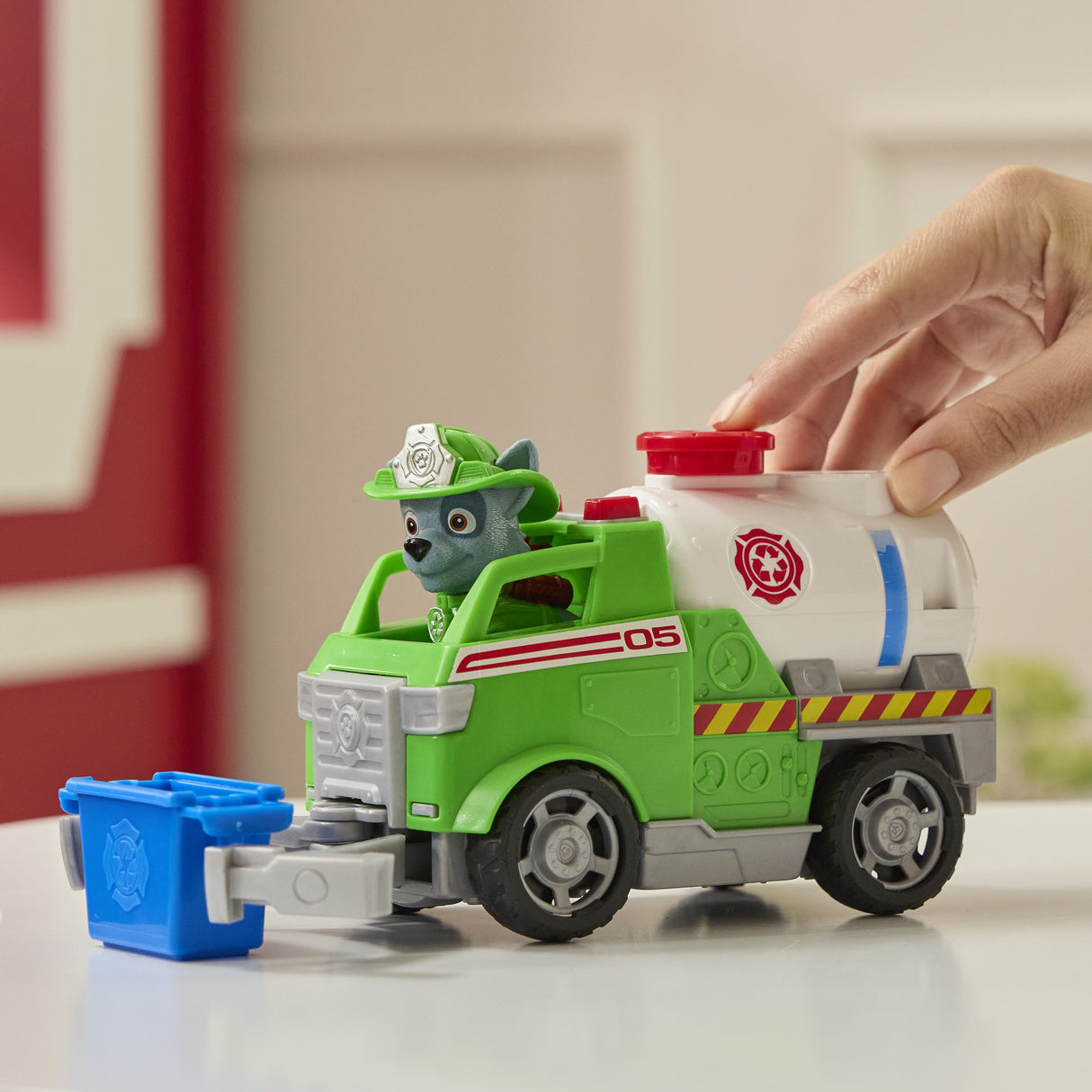 Figurine Rocky - Véhicules + bac et pince - des 3 ans - Fire Rescue - La Pat'Patrouille