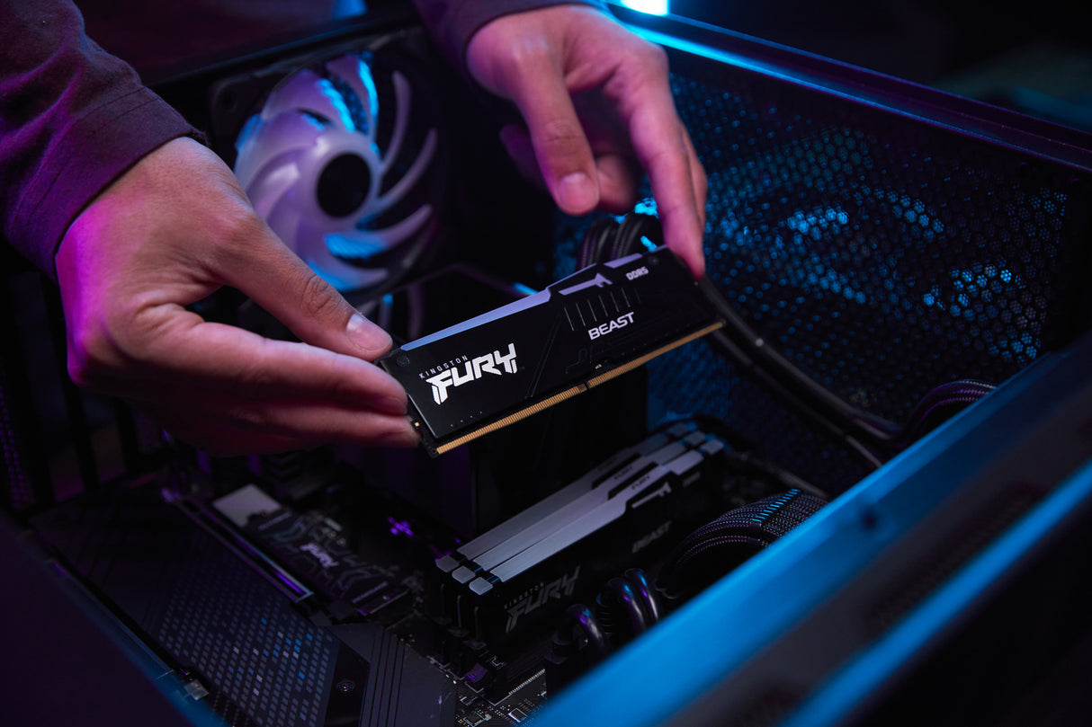 Barrette mémoire 32Go DIMM DDR5 Kingston Fury Beast RGB 5200MHz (Noir)