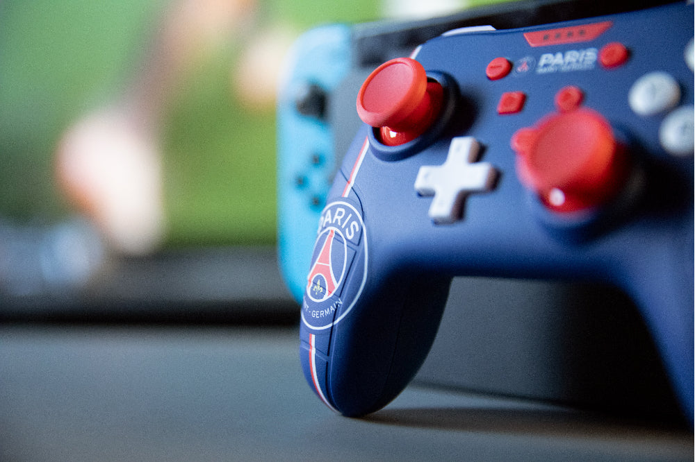 Manette de jeu - Nintendo Switch, Switch 2 et PC - PSG - Filaire - Bleu, blanc et rouge - Fonction vibration - Câble 3 m - Konix
