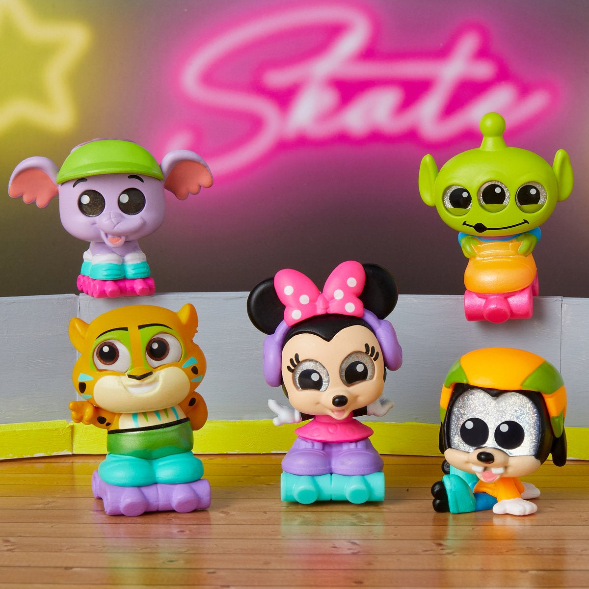 Doorables Coffret 4 mini-figurines DISNEY, Let's Party Multi Peek, Modele aléatoire a collectionner, Des 5 ans