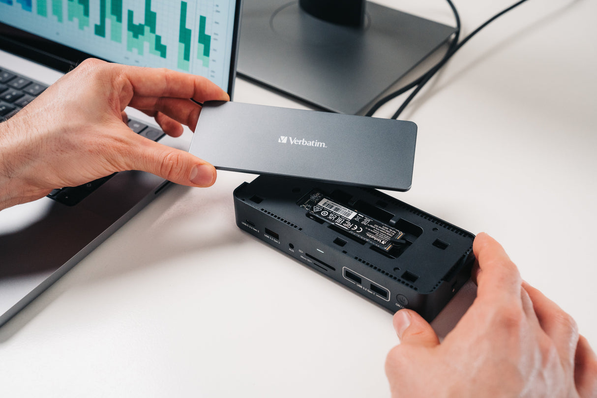 Station d'accueil portable USB-C 3.2 Verbatim Pro CDS-15SSD avec SSD 256Go inclus (Gris)