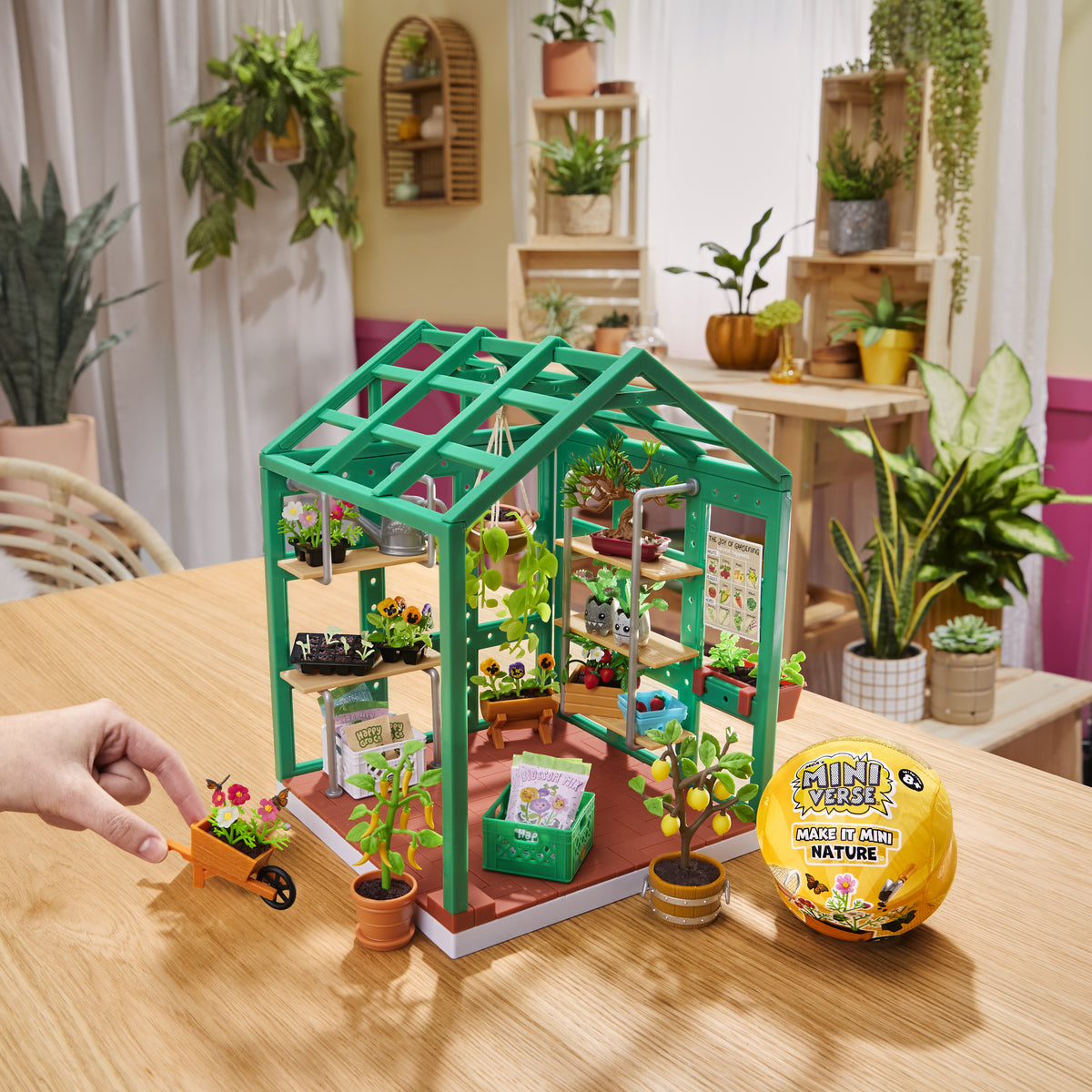 MGA's Miniverse - Spaces Starter Pack - Serre - Des 8 ans - Jeu de construction - Personnalisation - DIY - Art créatif