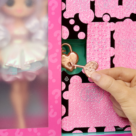 L.O.L. Surprise! - OMG Eye Spy Series - Fairy - 1 Poupée, Vetements, Accessoires, Indices a Résoudre, Surprises a Découvrir