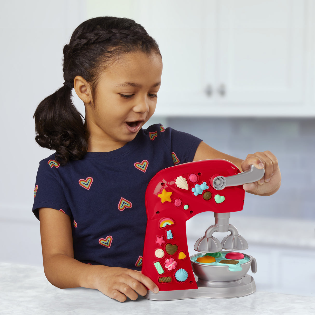 Play-Doh Robot pâtissier, jouet de pâte a modeler avec accessoires de cuisine factices, Kitchen Creations, Des 3 ans