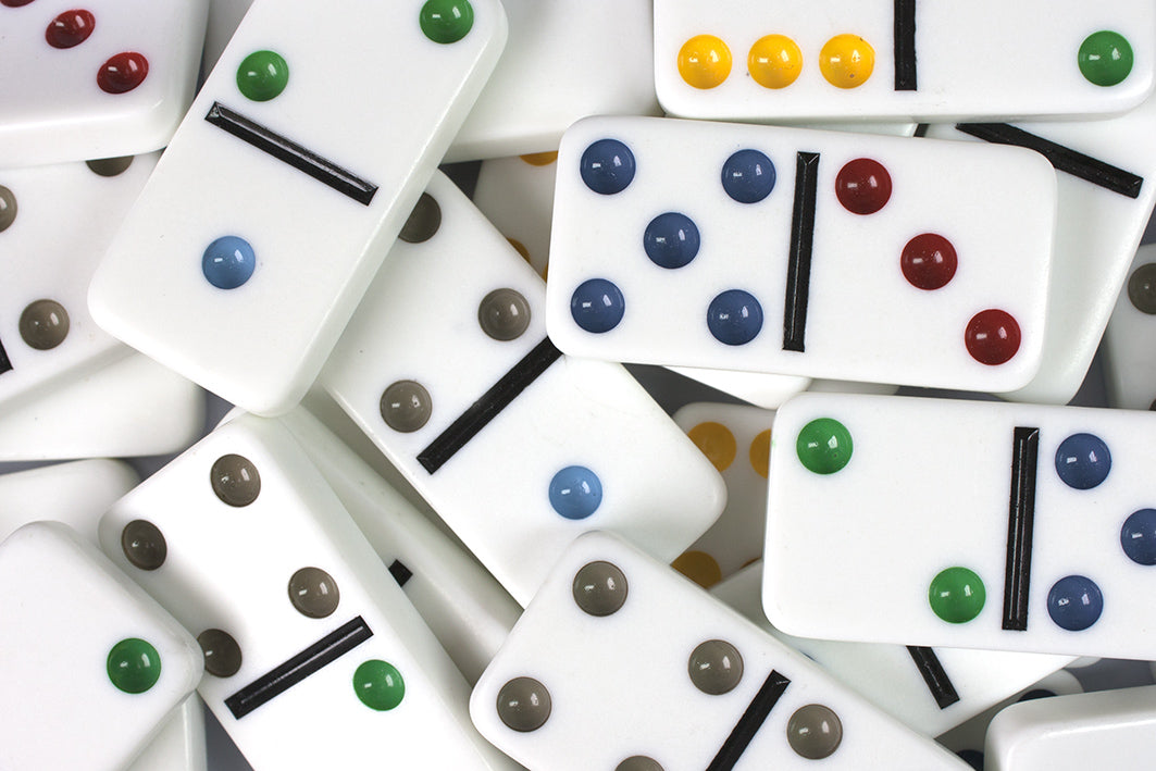 Jeu de dominos TACTIC Double 6 en boîte métal - Garçon et Fille - A partir de 5 ans
