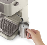 Machine a expresso - DELONGHI - STILOSA EC235.CR - Solo pompe - Bouilloire inox - Compatible ESE - Buse vapeur - Finition creme