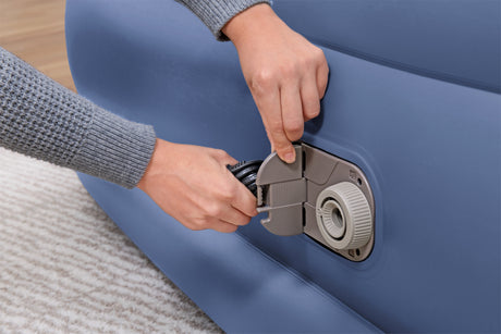 Matelas gonflable Tritech air mattress king built-in ac pump - Bestway
