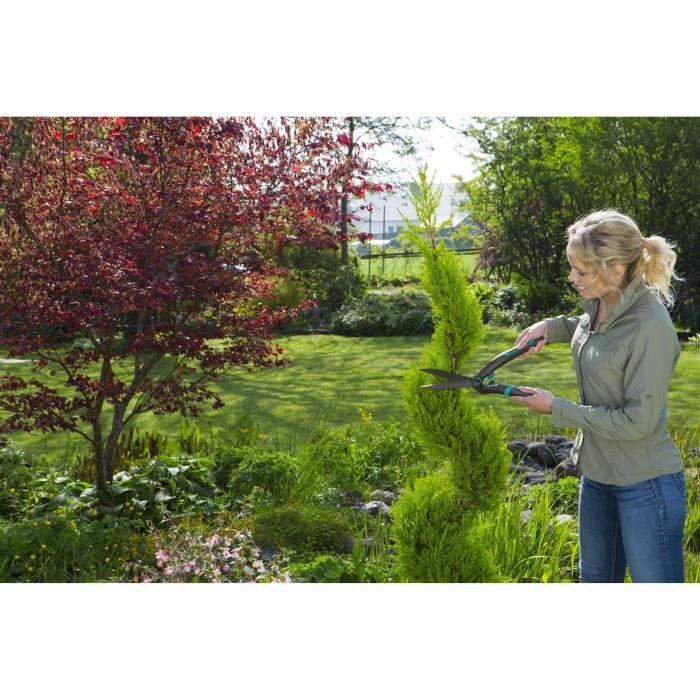 GARDENA Cisaille a haies PrecisionCut – Lames droites 180mm – Revetement anti-adhérence – Poignées ergo – Garantie 25 ans