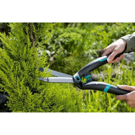 GARDENA Cisaille a haies PrecisionCut – Lames droites 180mm – Revetement anti-adhérence – Poignées ergo – Garantie 25 ans